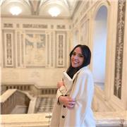 Specializzanda in lingue e letterature comparate, offro lezioni di inglese e francese